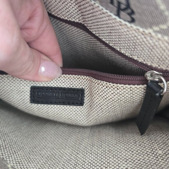 Dooney & Bourke purse - Picture 10 of 13